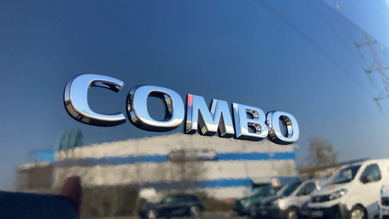 Vauxhall Combo Cargo Combo Xl Diesel 1.5 Turbo D 100ps Prime H1 Crew Van